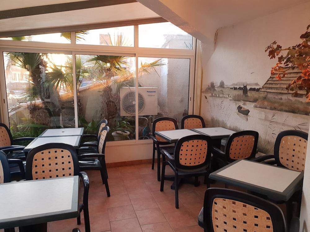 Hotel Les Palmiers En Camargue Saintes-Maries-de-la-Mer Eksteriør billede