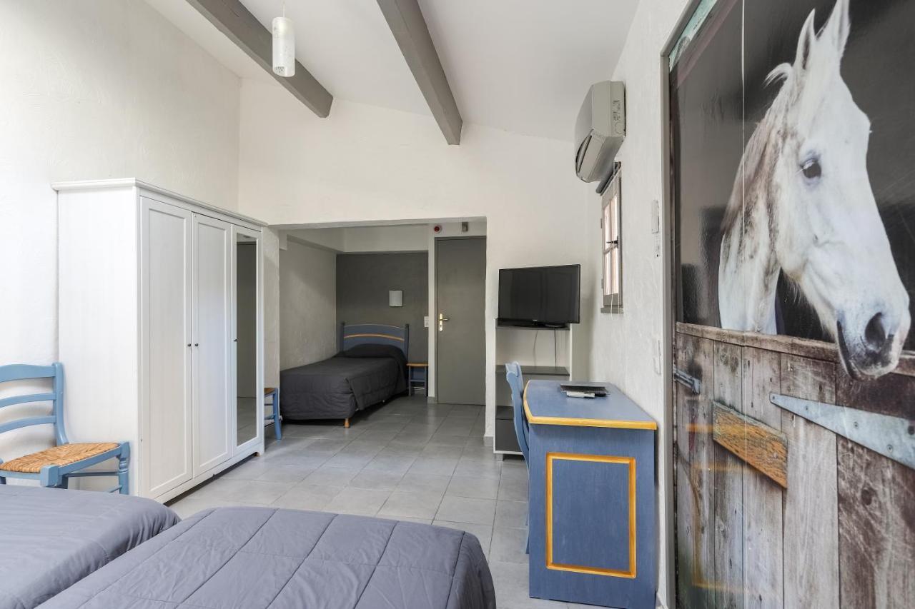 Hotel Les Palmiers En Camargue Saintes-Maries-de-la-Mer Eksteriør billede