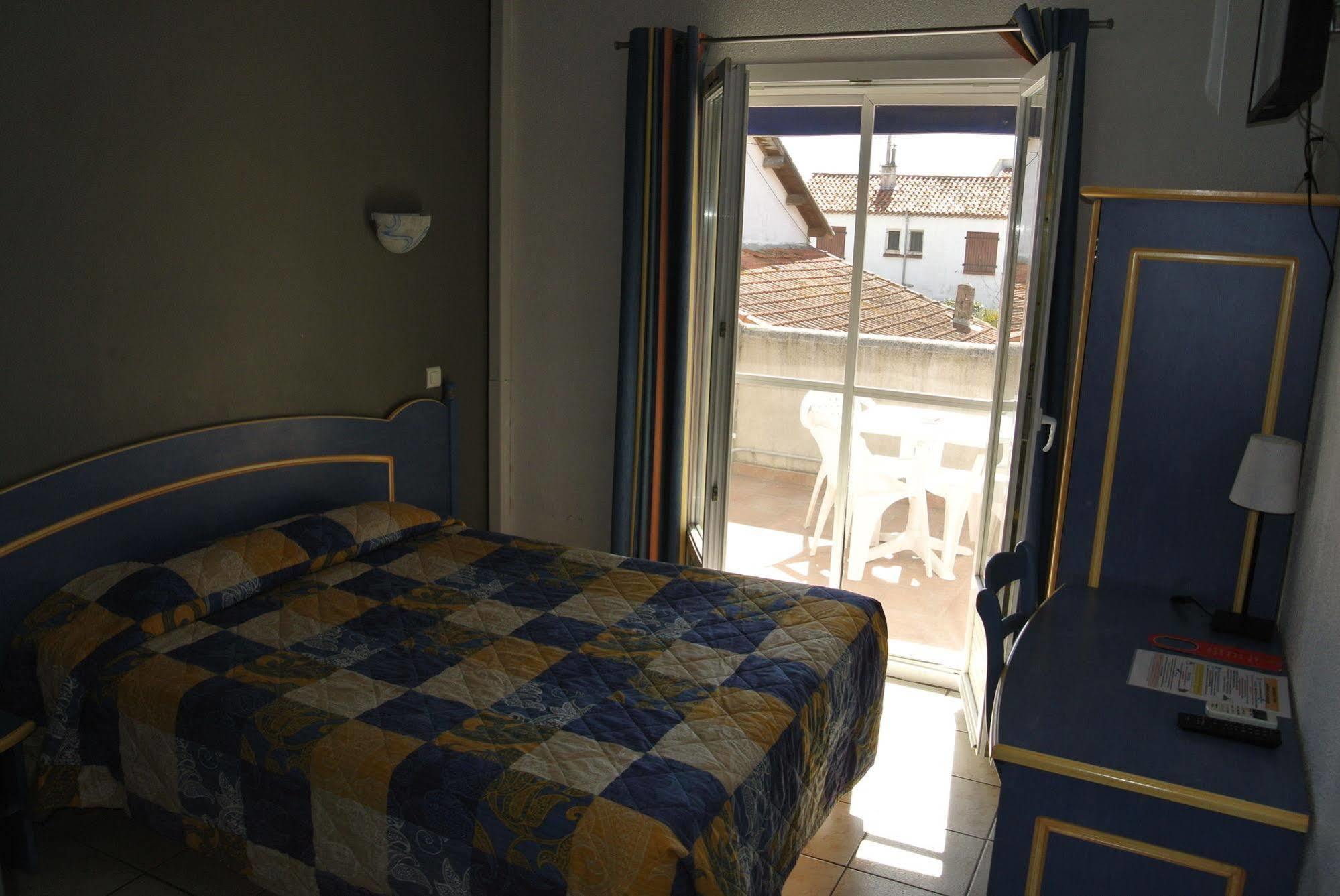 Hotel Les Palmiers En Camargue Saintes-Maries-de-la-Mer Eksteriør billede