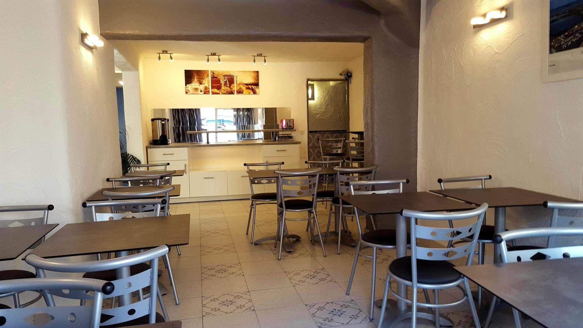 Hotel Les Palmiers En Camargue Saintes-Maries-de-la-Mer Eksteriør billede